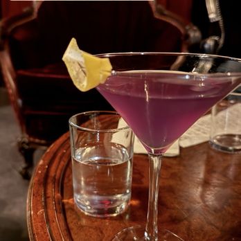 The Blind Finch - Ube martini - Speakeasies Near Me - Spring, Texas