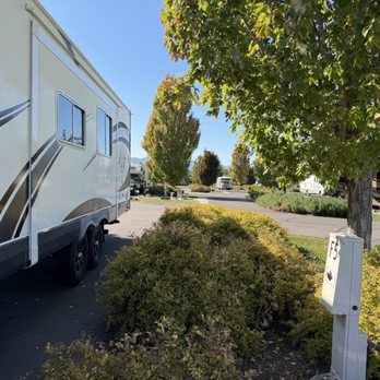 Southern Oregon RV Park - Size of lots - RV Parks Near Me - Central Point, Oregon Southern Oregon RV Park - Size of lots - RV Parks Near Me - Central Point, Oregon