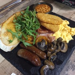 Warnies Cafe - Big breakfast for one