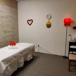 Japan Tokyo Sakura Oil Spa