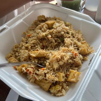 Boomy's - Tofu Thai fried rice - Pubs Near Me - Savannah, Georgia Boomy's - Tofu Thai fried rice - Pubs Near Me - Savannah, Georgia