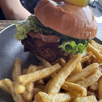 Broderick - BUTTERMILK FRIED CHICKEN - Burgers Near Me - Walnut Creek, California Broderick - BUTTERMILK FRIED CHICKEN - Burgers Near Me - Walnut Creek, California