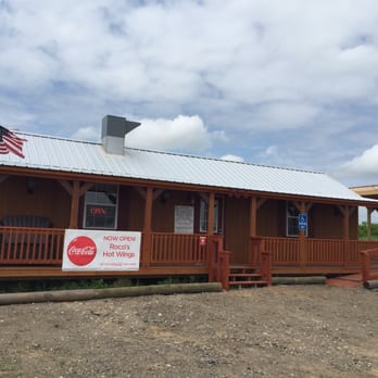 Roco's Hot Wings - Outside view - Chicken Wings Near Me - Bastrop, Texas