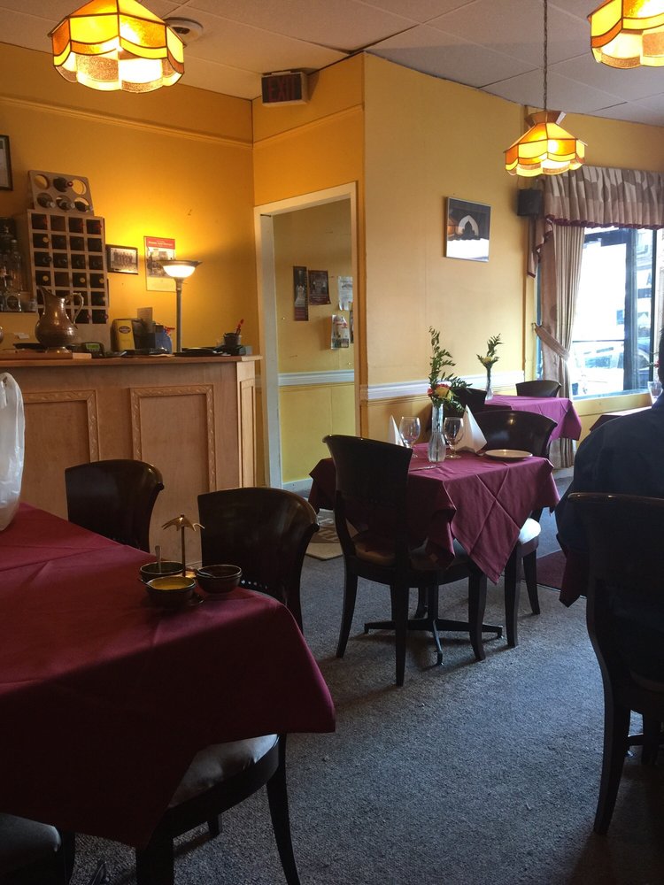 FERGUS TANDOORI GRILL 13 Reviews 232 Saint Andrew Street W, Fergus, Ontario, Canada Indian