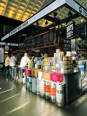 Top Hops Beer Shop by null