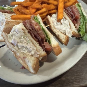 Cindi's NY Deli & Restaurant - Chicken Salad Club Sandwich - Delis Near Me - Dallas, Texas