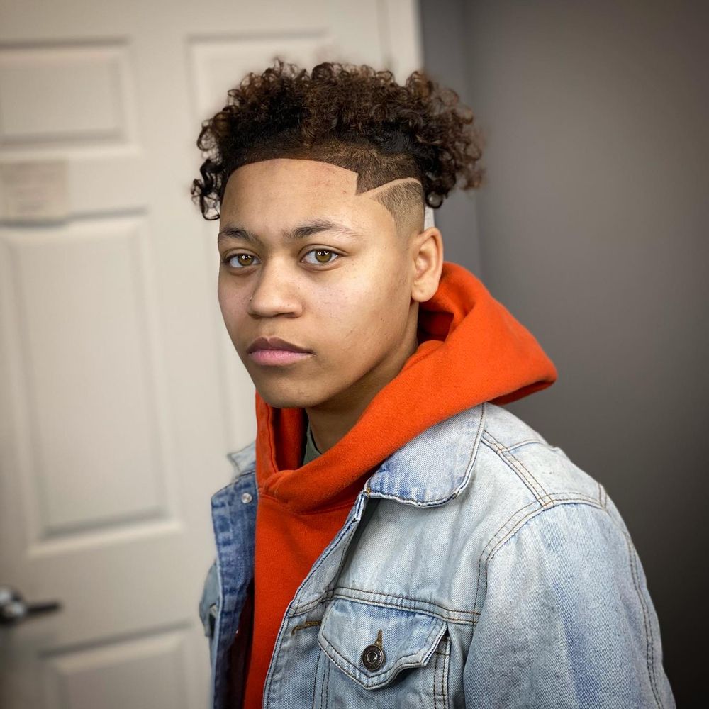 CELEBRITY KUTZ AND SALON Updated June 2024 Request an Appointment