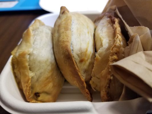 Manolo's Pizza & Empanadas by null