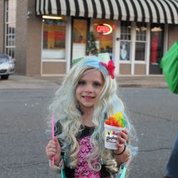 Charlie's Sno-Balls & Seasonal Tanning