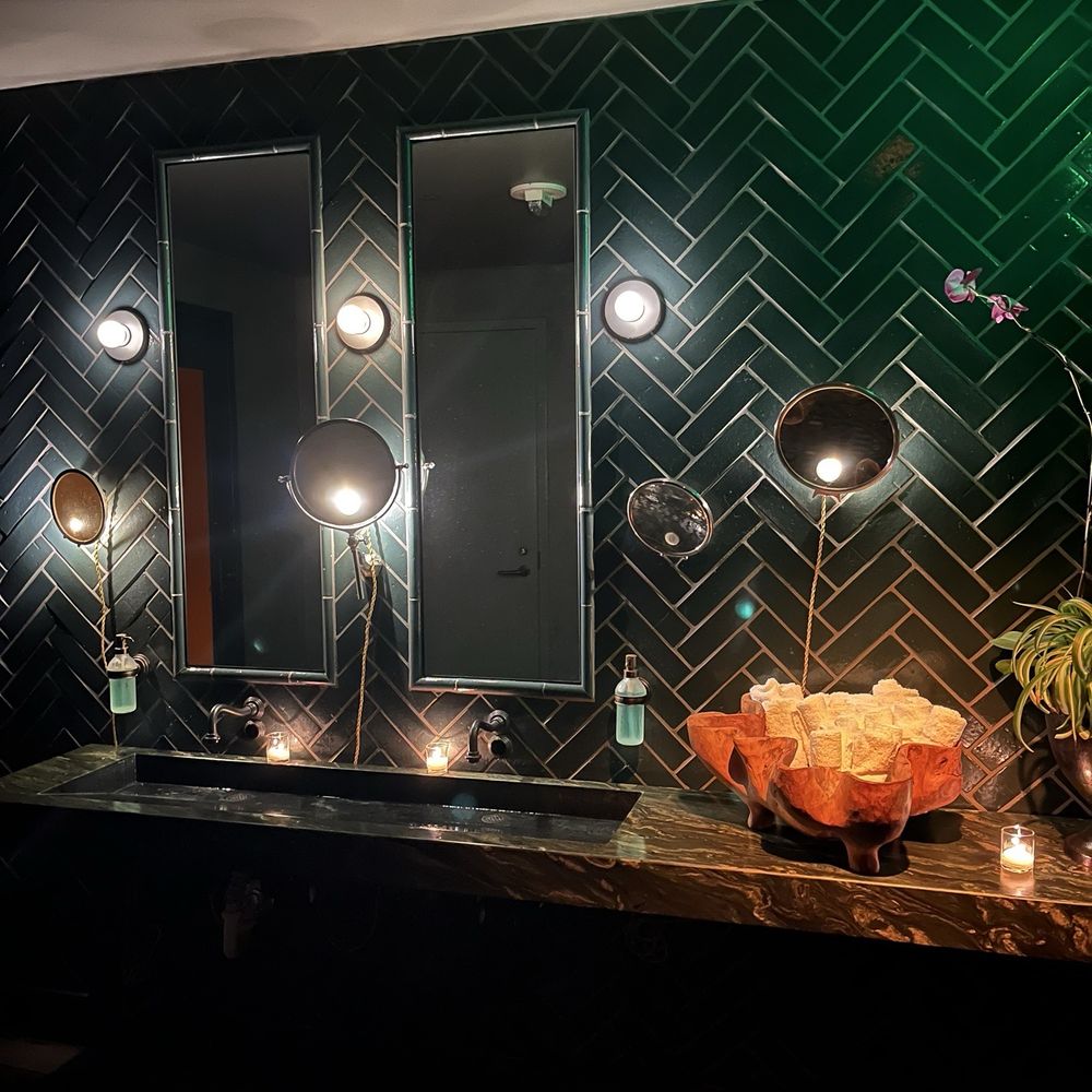 Deep Dive - Speakeasies Near Me - Seattle, Washington Deep Dive - Speakeasies Near Me - Seattle, Washington