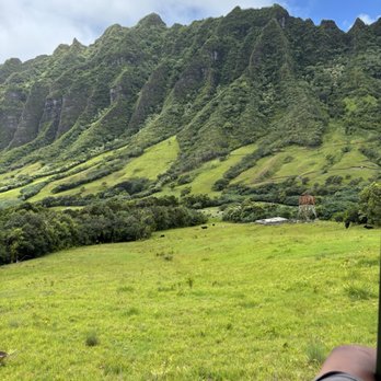 Kualoa Ranch - Tours Near Me - Kaneohe, Hawaii
