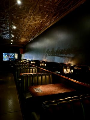 Johnny's - Cocktails & Hi-Fi by null