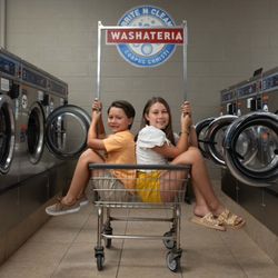 Brite N Clean Washateria