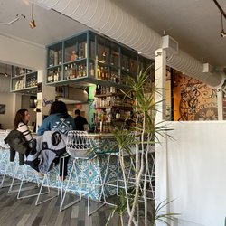 Nico’s Tacos Bar on Como - Bar area and beautiful plant
