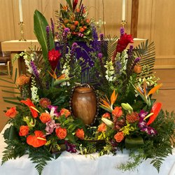 Green Thumb Flower Box Florists - Island Urn