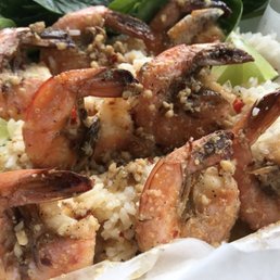 Do get the garlic shrimps!!!!