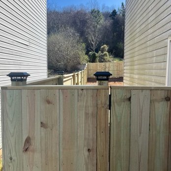 Kingdom Construction - Fences & Gates Near Me