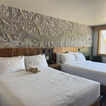 Hotel Canoe & Suites - Room with map of area - Hotels Near Me - Banff, Alberta Hotel Canoe & Suites - Room with map of area - Hotels Near Me - Banff, Alberta