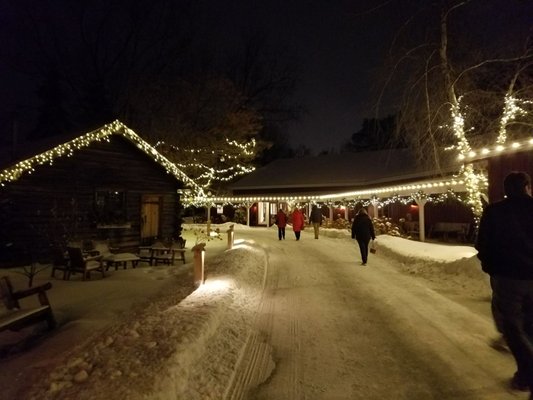 Old Log Theatre by null