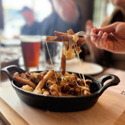 Bow & Stern Abbotsford - Poutine $16