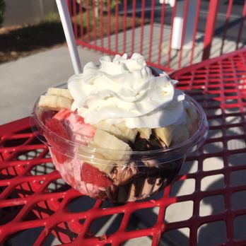 Bruster's Real Ice Cream - Banana sundae - Ice Cream & Frozen Yogurt Near Me - Wilmington, North Carolina