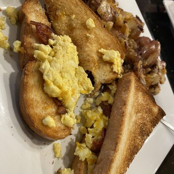 Keke's Breakfast Cafe - Egg and cheese sandwich - Breakfast & Brunch Near Me - Orlando, Florida Keke's Breakfast Cafe - Egg and cheese sandwich - Breakfast & Brunch Near Me - Orlando, Florida