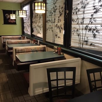 Oishii Japanese Restaurant - Indoors - Sushi Bars Near Me - Morganton, North Carolina Oishii Japanese Restaurant - Indoors - Sushi Bars Near Me - Morganton, North Carolina
