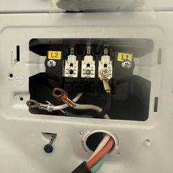 Lowe's Home Improvement - Broken screw in the center hole