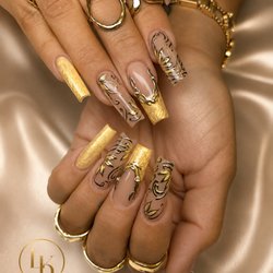 Nail Couture