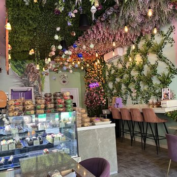 Sheza Coffee House - Lovely flowers. An indoor garden - Coffee & Tea Near Me - Bronx, New York