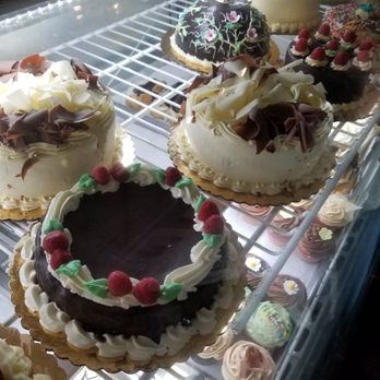 Zakes Cafe - New American Near Me - Fort Washington, Pennsylvania