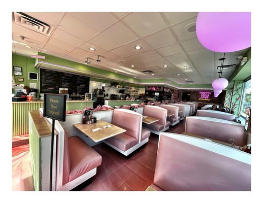 Stussy's Diner by null
