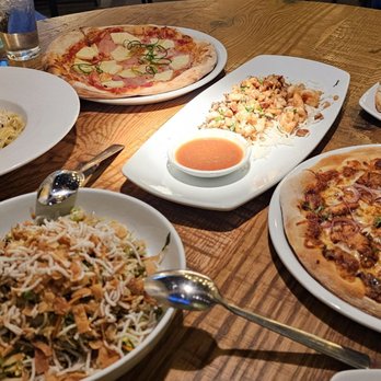 California Pizza Kitchen - Pizza Near Me - Paramus, New Jersey