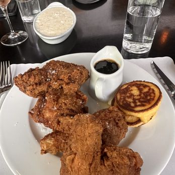 The Grey - Fried chicken, hoe cakes with maple syrup and grits - New American Near Me - Savannah, Georgia The Grey - Fried chicken, hoe cakes with maple syrup and grits - New American Near Me - Savannah, Georgia