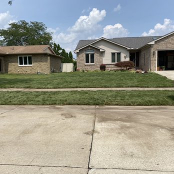 Thomas Lawn care & Snow Removal - Lawn cut weed whacked and blowed - Landscaping Near Me Thomas Lawn care & Snow Removal - Lawn cut weed whacked and blowed - Landscaping Near Me