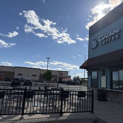 Caribou Coffee - Patio and order place