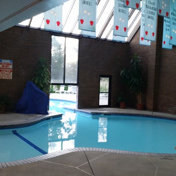 Coast Wenatchee Center Hotel - Indoor/outdoor pool - Hotels Near Me - Wenatchee, Washington
