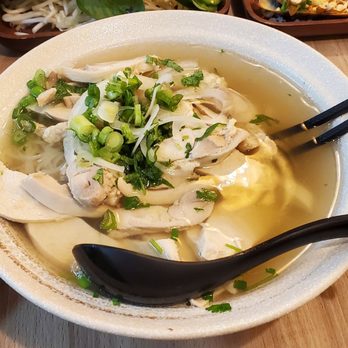 Pho Madame - Chicken pho I received before I added all my sauces to it! - Vietnamese Near Me - Roseville, California Pho Madame - Chicken pho I received before I added all my sauces to it! - Vietnamese Near Me - Roseville, California