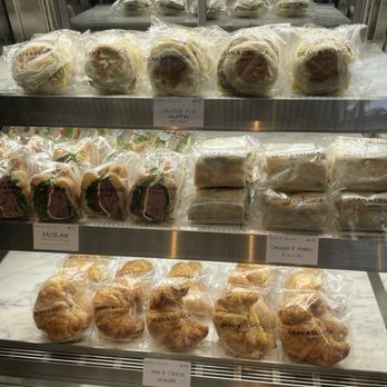 Dean & Deluca Hawaii - Sandwiches Near Me - Honolulu, Hawaii