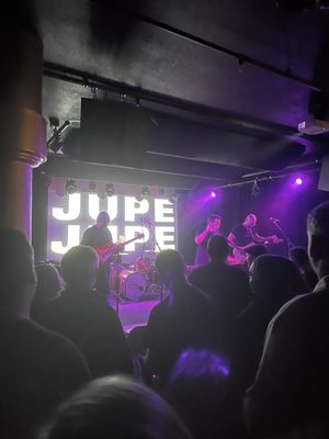 Madame Lou’s by null