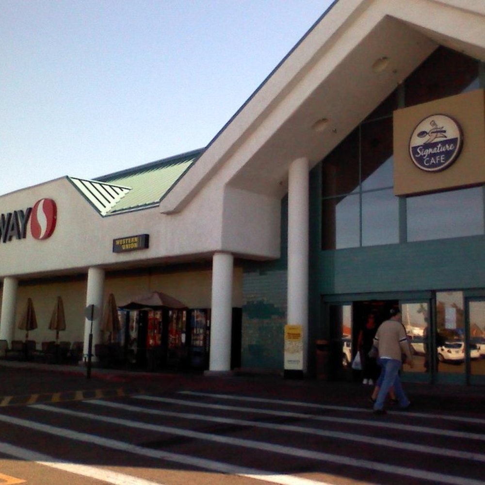 Safeway - people walking in front of a safeway store - Grocery Near Me - Lake Havasu City, Arizona Safeway - people walking in front of a safeway store - Grocery Near Me - Lake Havasu City, Arizona