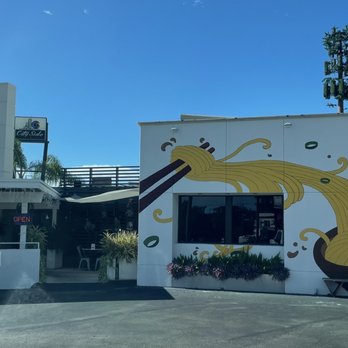 Pho 813 - Building - Vietnamese Near Me - Tampa, Florida