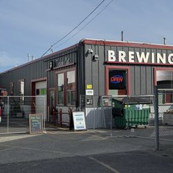 Beach Cat Brewing - South Paw