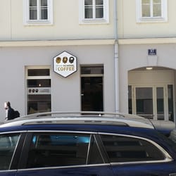 Vienna School of Coffee - Ansicht von der Straße