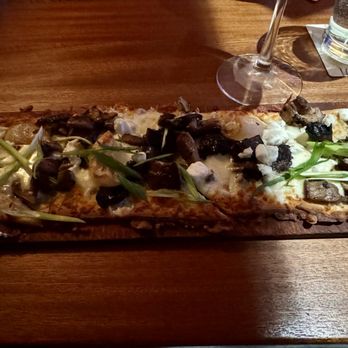 Seasons 52 - Mushroom Flatbread gluten sensitive on Happy Hour Menu - New American Near Me - Schaumburg, Illinois