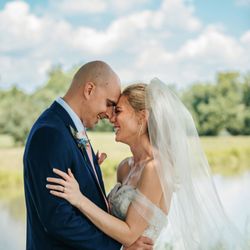 Debra Aslanidis Photography - Beautiful love story in De Soto, KS