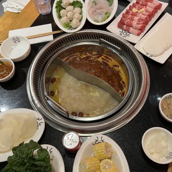 Da Long Yi Hot Pot - Hot Pot Near Me - Boston, Massachusetts
