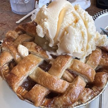 Black Bear Diner Tracy - apple pie - American Near Me - Tracy, California Black Bear Diner Tracy - apple pie - American Near Me - Tracy, California