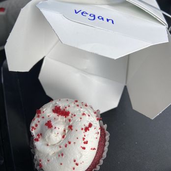 Caked Las Vegas - Vegan Red Velvet - Bakeries Near Me - Las Vegas, Nevada