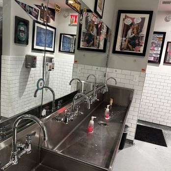 Pig Beach BBQ - Women's restroom - Barbeque Near Me - Astoria, New York Pig Beach BBQ - Women's restroom - Barbeque Near Me - Astoria, New York